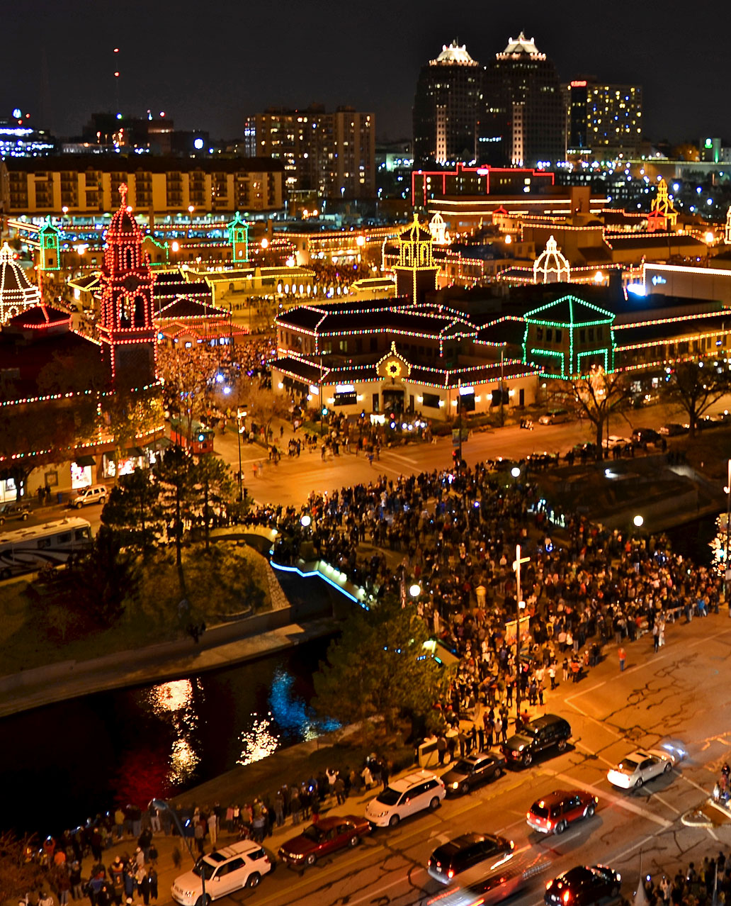 Book Your Flight: Annual KCP&L Plaza Lighting Ceremony